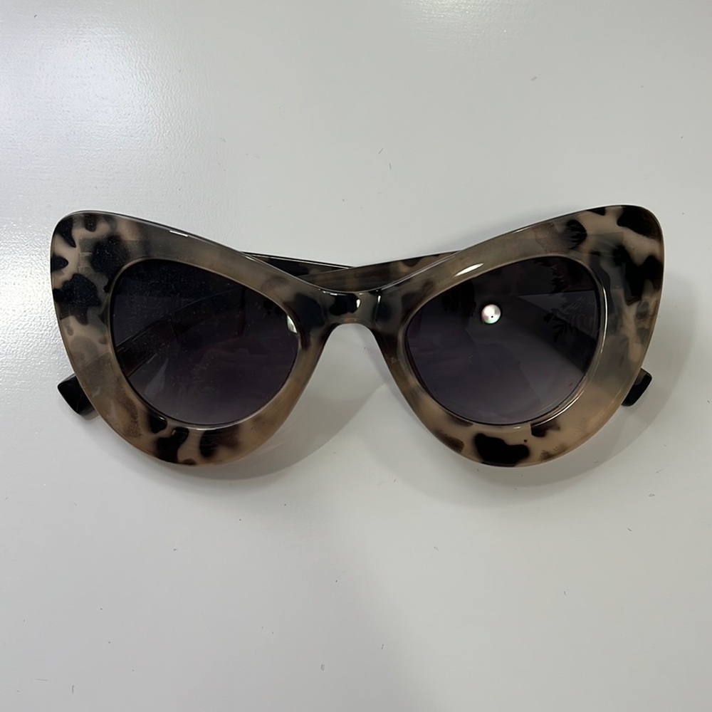 Free People Sunglasses NEVER WORN